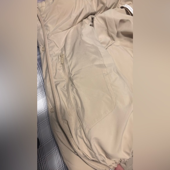 Lululemon Wunder Puff Super-Cropped Jacket
Trench - 14 - W4CB8S - Picture 7 of 16